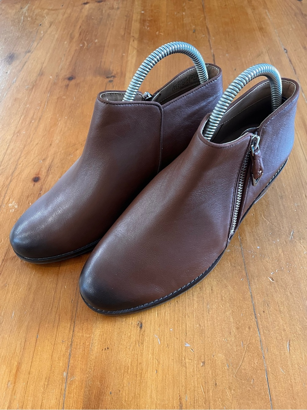 VIONIC Joy Jolene Women’s Ankle Boot in Mocha Brown Leather with Side Zip